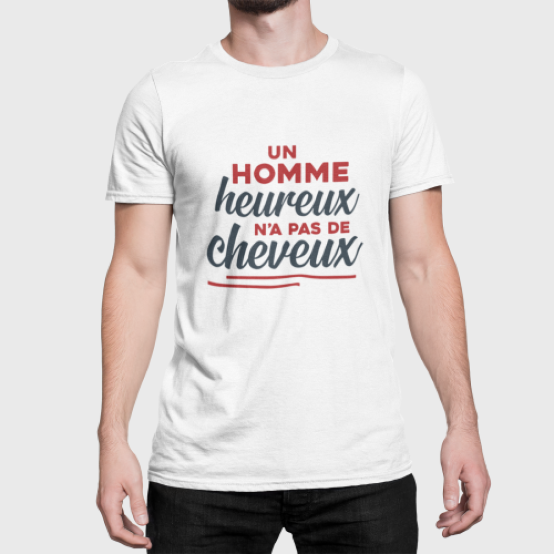 https://raf-wear.com/t-shirt "Un homme heureux n'a pas de cheveux